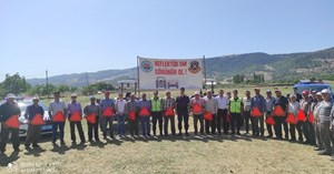 Jandarma, çiftçilere reflektör dağıttı