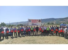 Jandarma, çiftçilere reflektör dağıttı