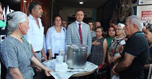 CHP’den aşure ikramı