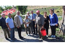 Çilek üreticilerinin sorunlarını dinlediler