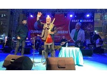 Esat Kabaklı'dan Cumhuriyet Konseri