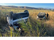 2 araç çarpıştı, 6 kişi yaralandı