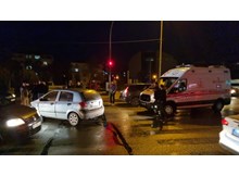 Zincirleme kazada yayalar ölümden döndü