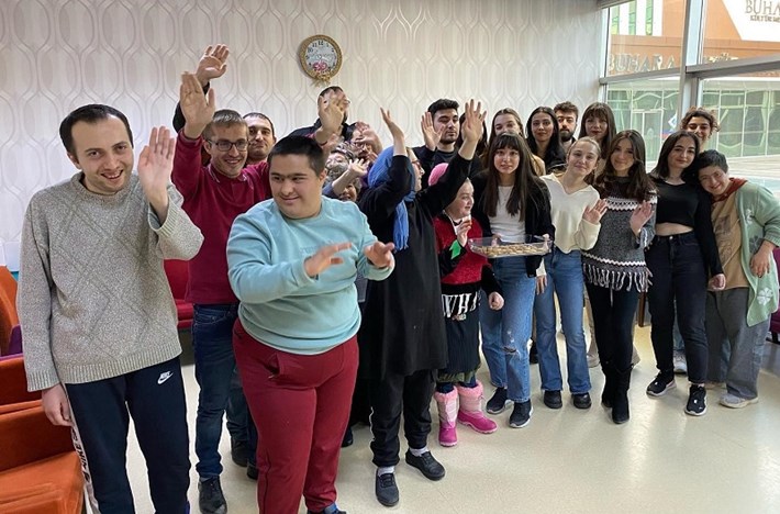Öğrenciler kurabiye yapımı (3)