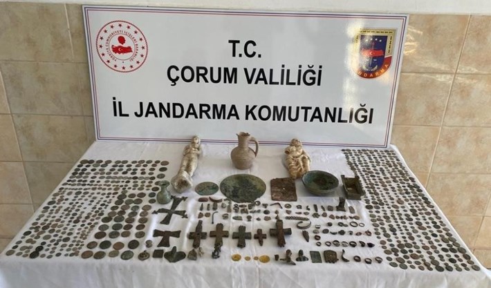 TARİHE SAHİP ÇIKAN JANDARMA 774 TARİHİ ESERİ MÜZEYE KAZANDIRDI