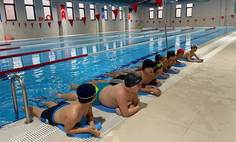 yarı olimpik havuz (3)