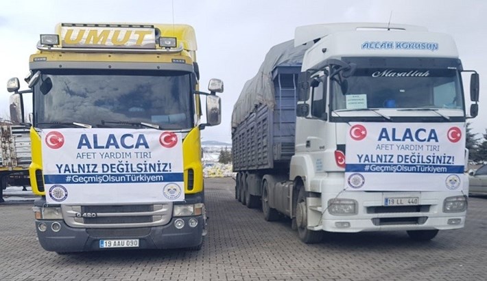 ALACA'DAN DEPREM BÖLGESİNE YAKACAK YARDIMI