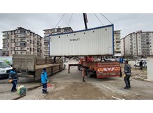 Belediye, afet bölgesine çadır ve seyyar tuvalet gönderiyor