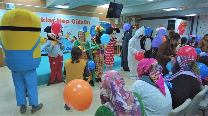 Çorum Belediyesi depremzede çocuklar için etkinlik düzenledi (4)