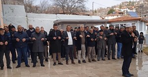 İYİ Parti heyeti Tutuş’ta yağmur duasına katıldı