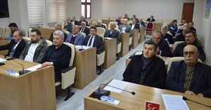“Onca problem dururken, komedi gibi öneri verdiler”