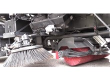 Belediye, vakumlu süpürme aracı aldı