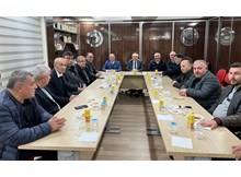 Zeki Gül, Alaca’da belediye ve oda başkanlarıyla buluştu