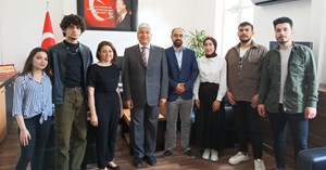Genç tiyatroculardan Kubalı ve Yüztgeç’e ziyaret